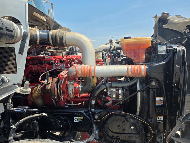 2012-kenworth-t800-image-13