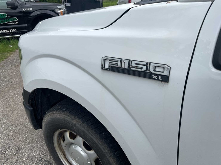2016-ford-f150-image-40