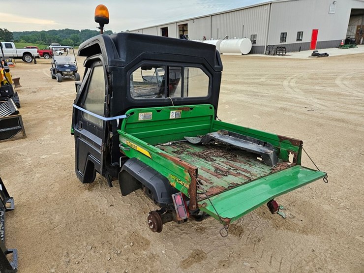 john-deere-gator-image-3