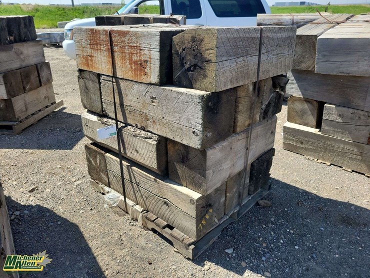 pallet-of-lumber-blocks-36"x12"x12-image-2