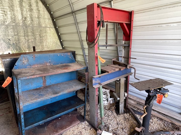 #3320-•-arbor-press-stand-image-1