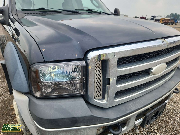 2006-ford-f450-image-33