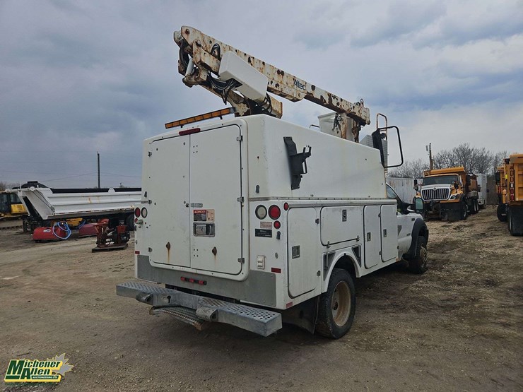 2006-ford-f550-image-3