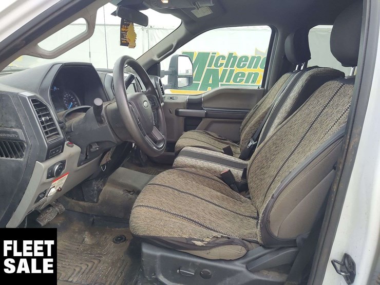 2021-ford-f550-image-22