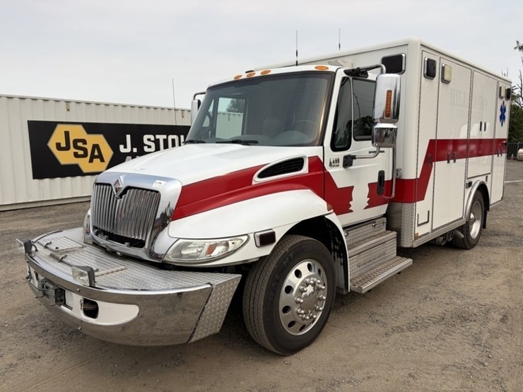 2002-international-durastar-4400-image-1