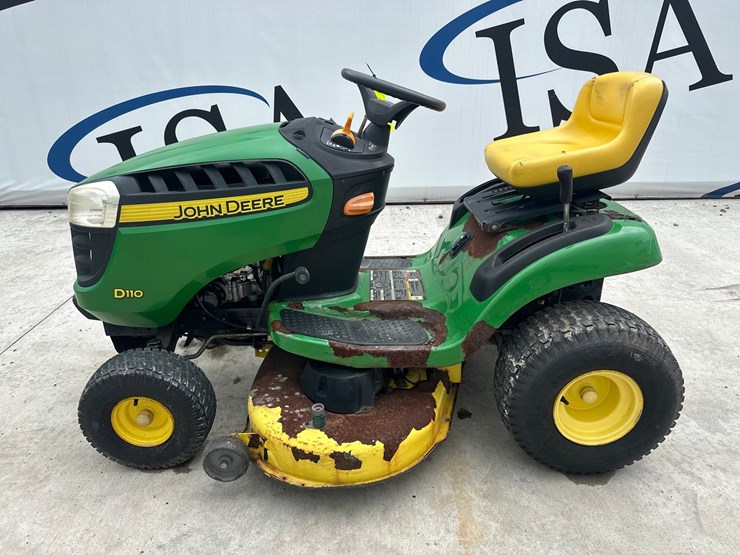john-deere-d110-image-2