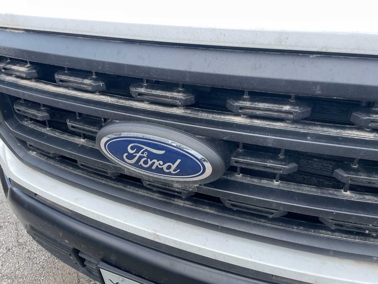 2023-ford-f150-xl-image-9