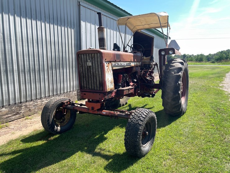 #1020-•-farmall-656-gas-tractor-(augusta,-wi)-image-1
