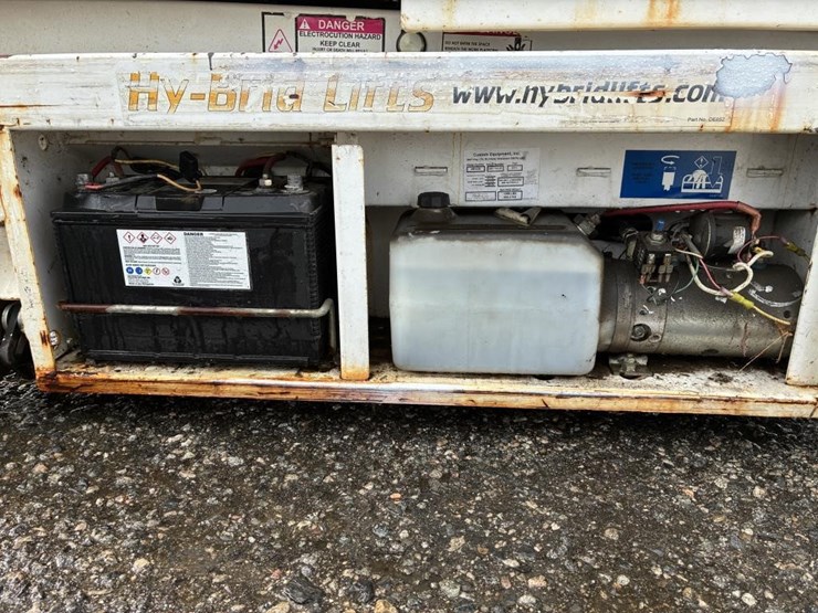 2013-hybrid-h31030-image-10