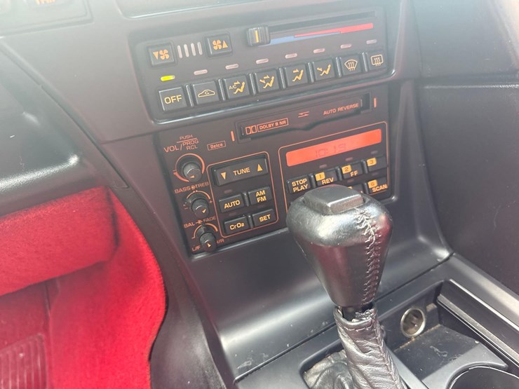 1992-chevrolet-corvette-image-36