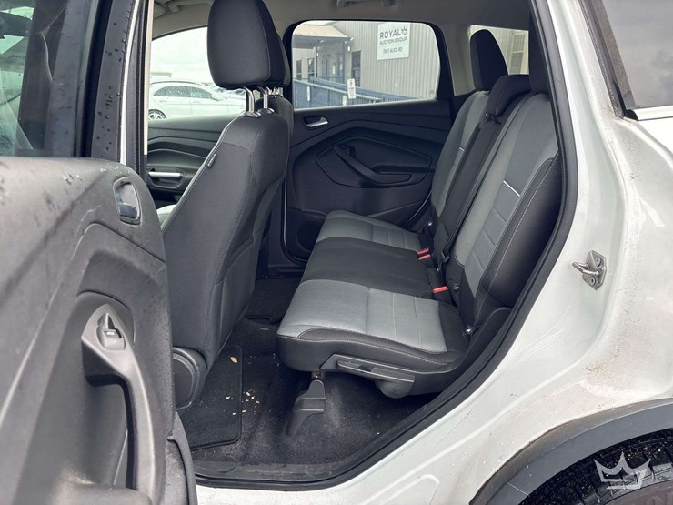 2013-ford-escape-image-7