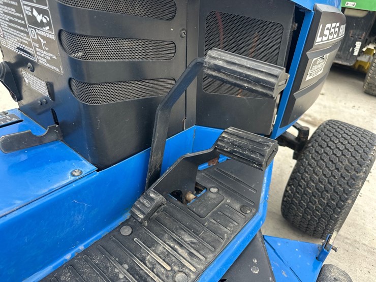new-holland-ls55-image-12