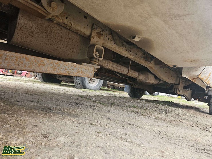 2006-ford-f550-image-26