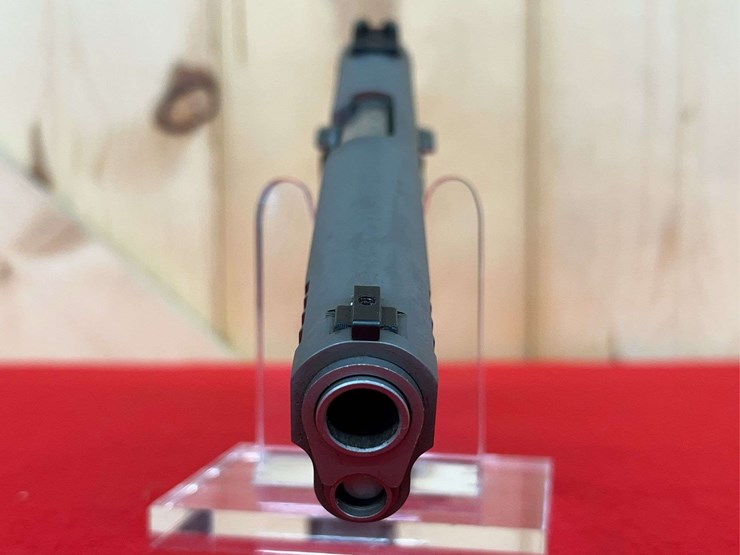 taurus-model-pt-1911-.45-acp-semiauto-pistol-image-6