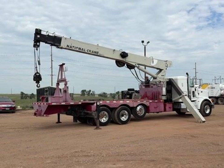 2015-peterbilt-365-image-35