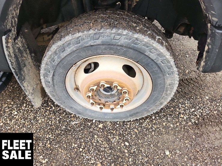 2020-ford-f550-image-9