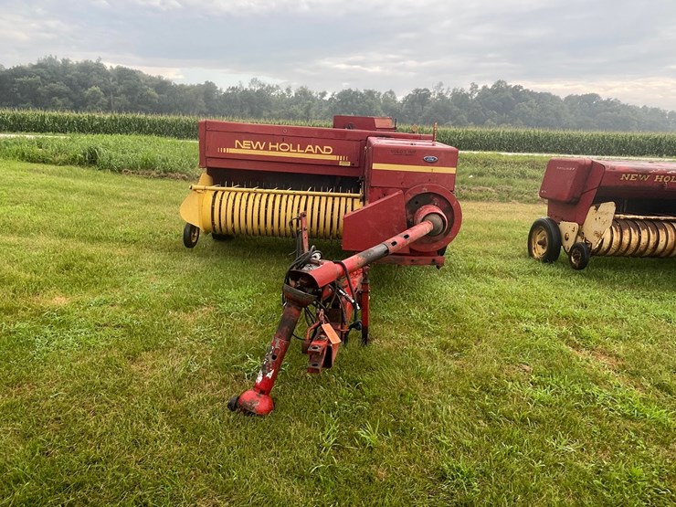 new-holland-570-image-2