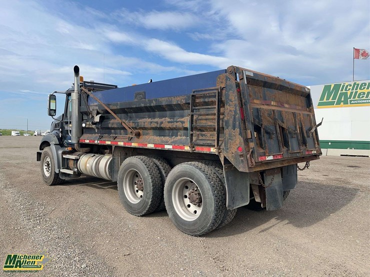 2007-mack-granite-t/a-dump-truck-image-3