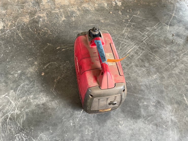 #5809-•-honda-eu2000-generator-image-3