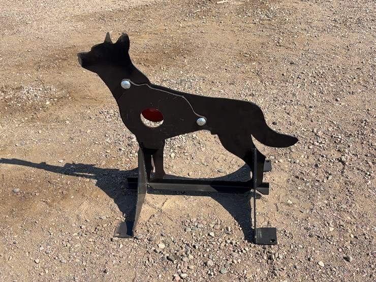 ar500-steel-coyote-shooting-target-with-heart-flapper-image-3