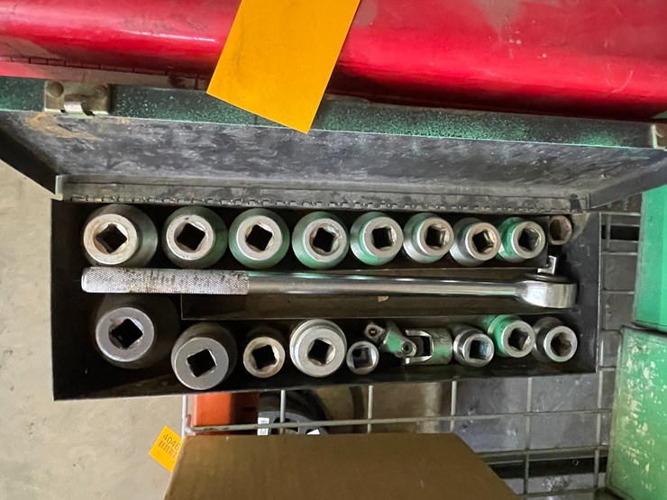 #4042-•-heavy-duty-socket-set-image-4