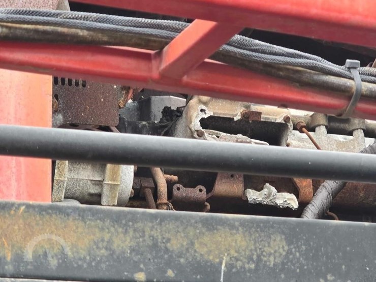 2013-case-ih-patriot-3230-image-18