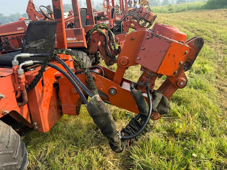 ditch-witch-3500dd-image-32