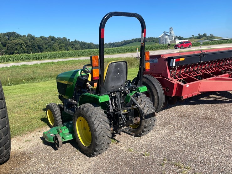 john-deere-4010-image-7