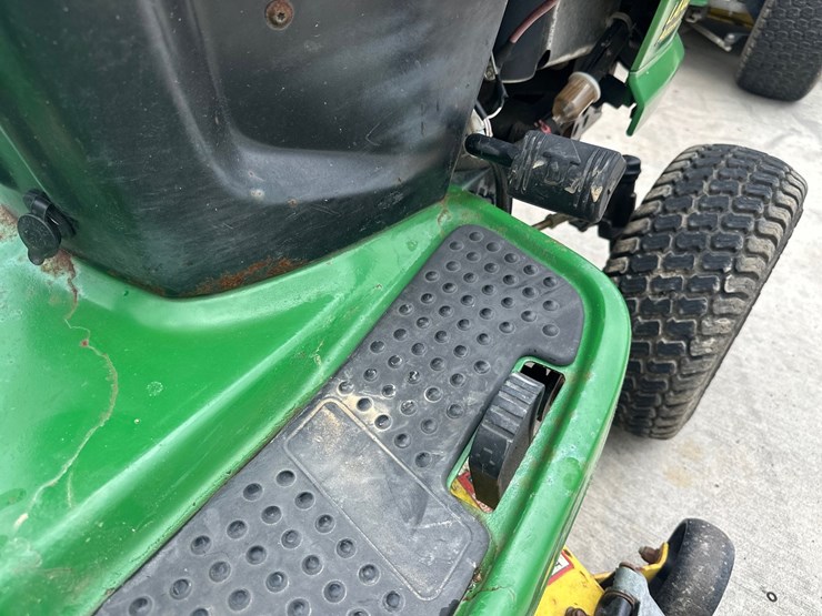 john-deere-la140-image-17