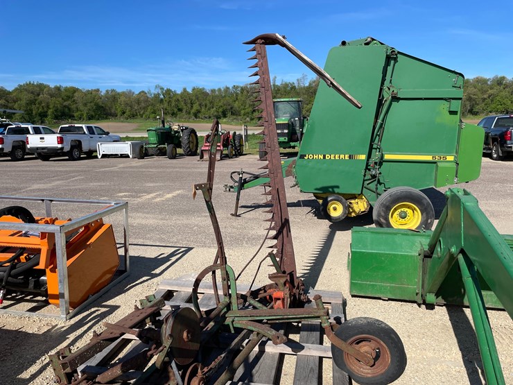 #2024-•-7'-ford-sickle-mower-image-1