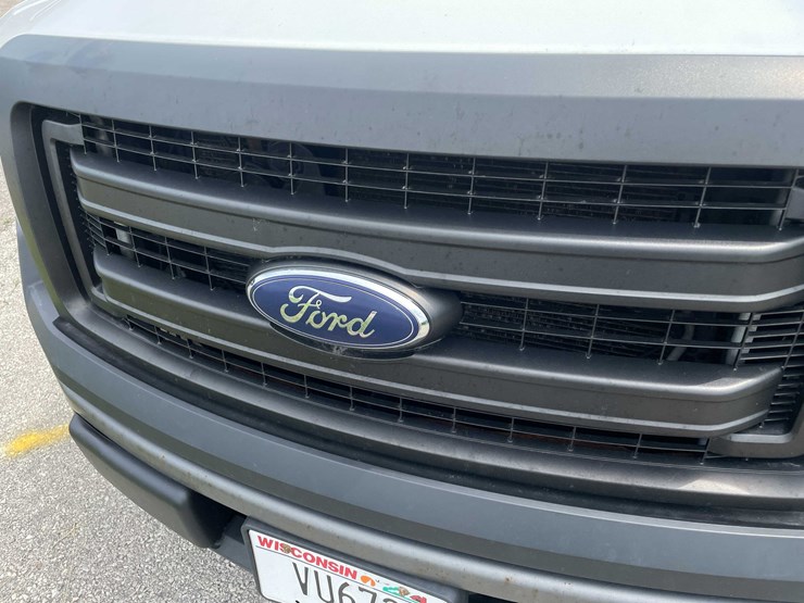 2014-ford-f150-xl-image-9