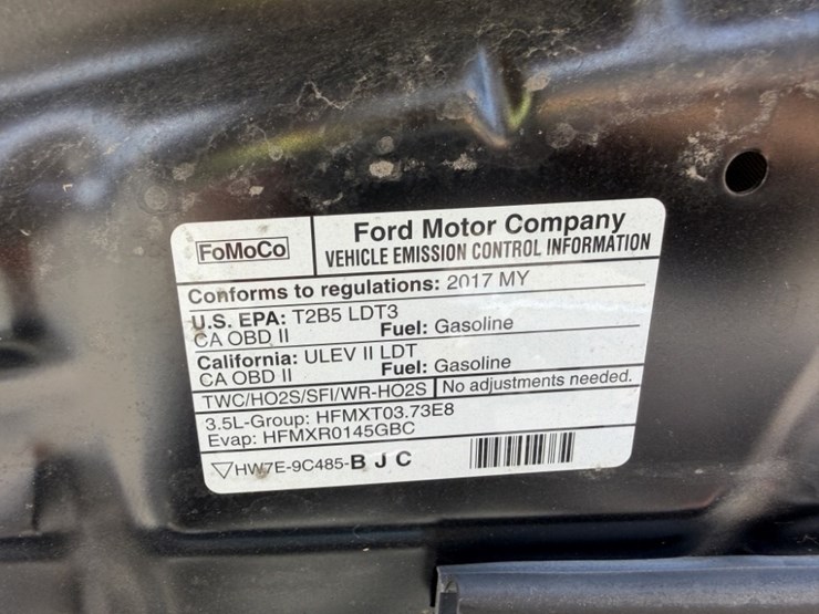 2017-ford-explorer-image-14
