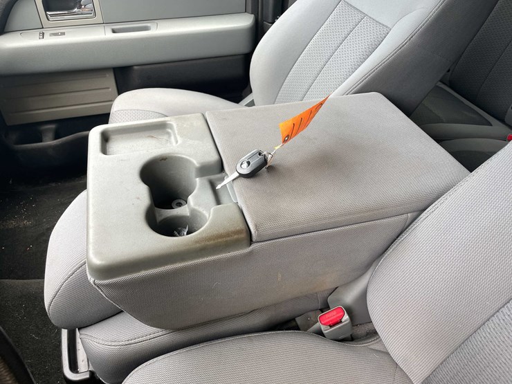 2011-ford-f150-xlt-image-55