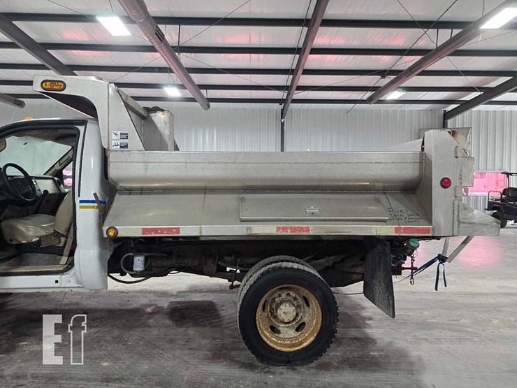 2008-ford-f550-image-18