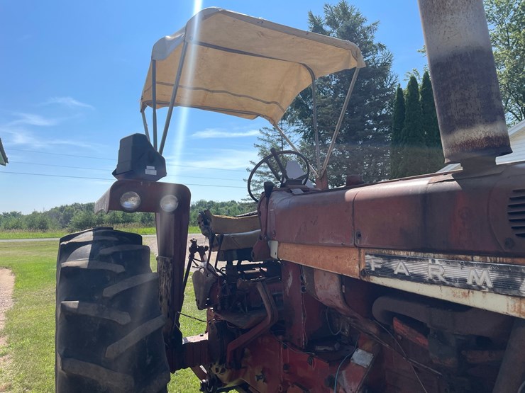 #1020-•-farmall-656-gas-tractor-(augusta,-wi)-image-34