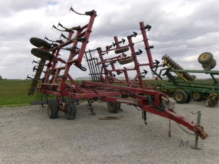 case-ih-4300-image-17