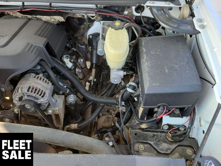 2013-chevrolet-silverado-3500hd-lt-image-55