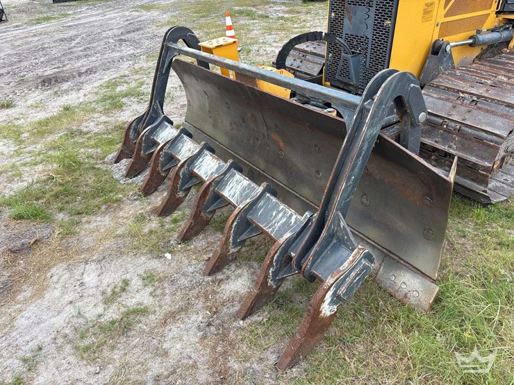 2018-deere-650k-image-53