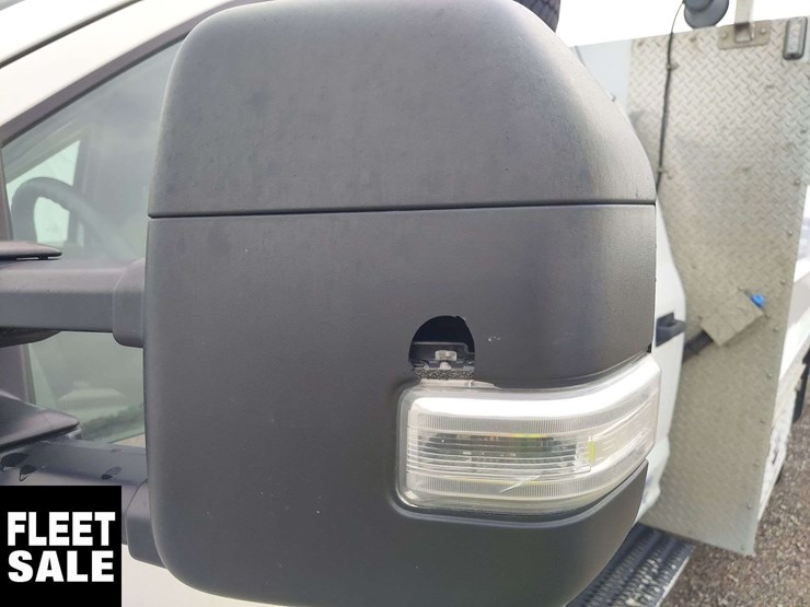 2021-ford-f550-image-35