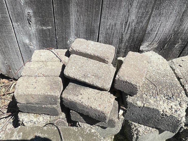 #3237-•-landscaping-bricks-image-8