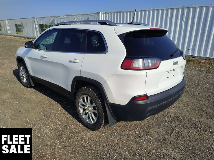 2019-jeep-cherokee-image-3