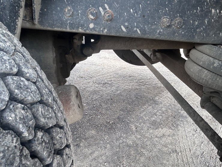 2016-western-star-4700-image-24