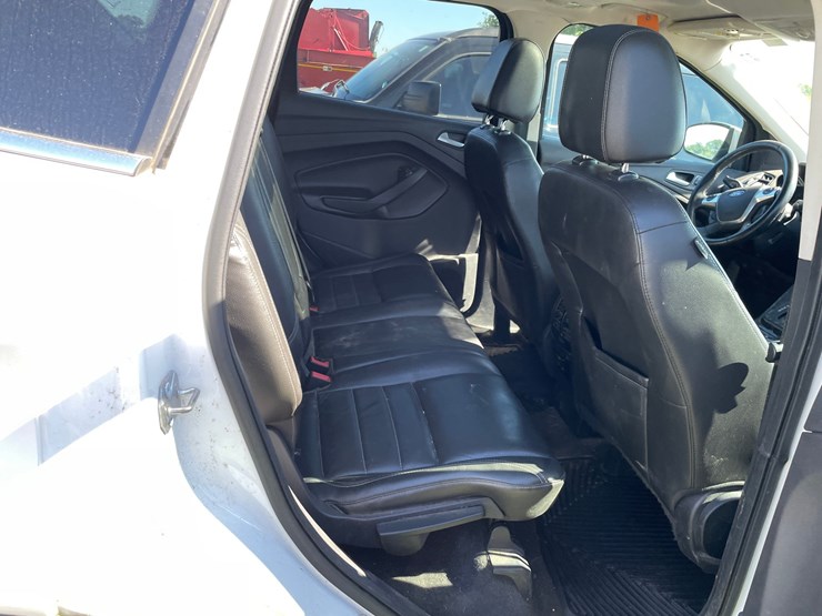 2014-ford-escape-titanium-image-60