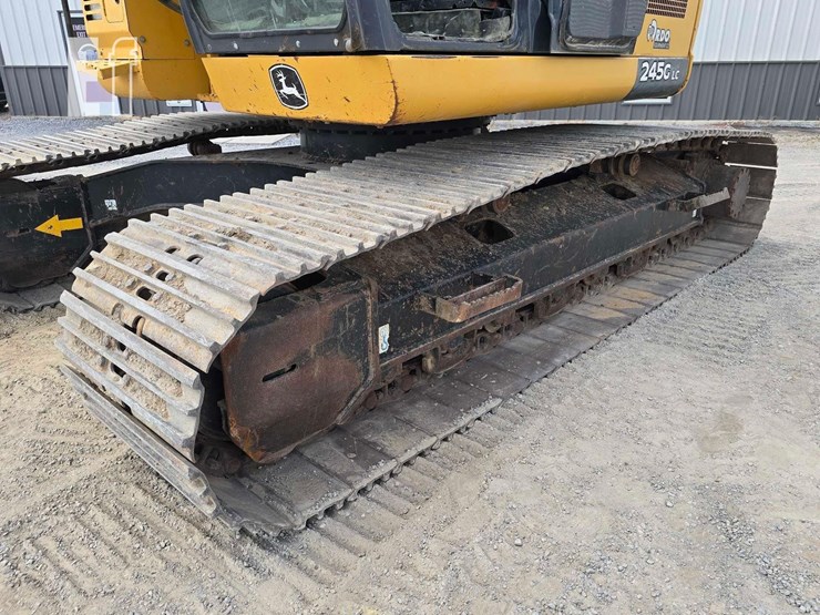 2018-deere-245g-lc-image-31