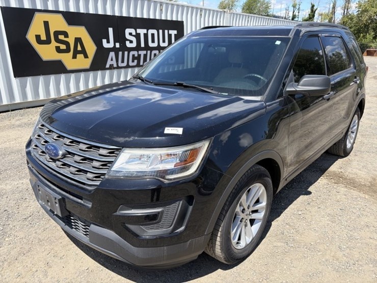 2017-ford-explorer-image-1