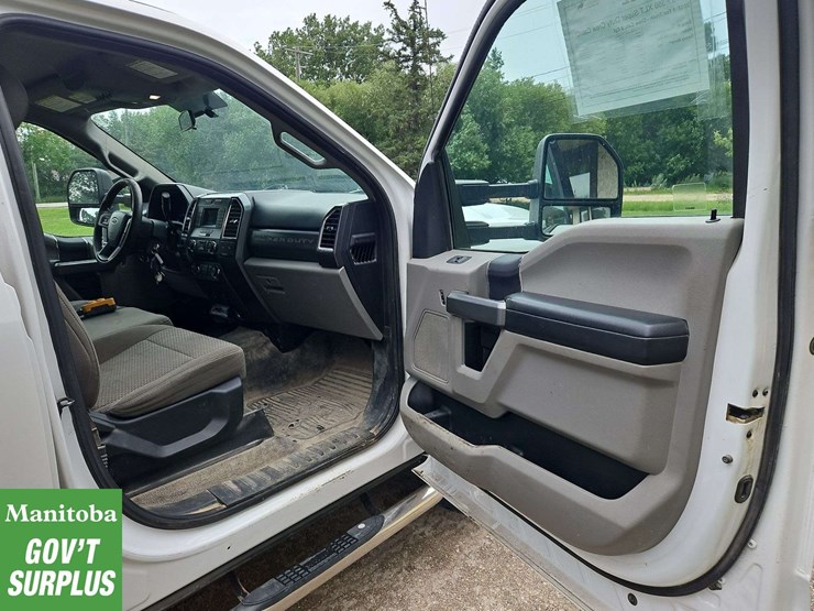 2017-ford-f350-image-25