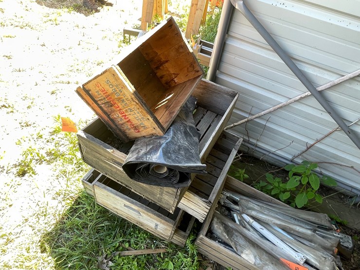 #3324-•-(4)-wood-crates-image-3