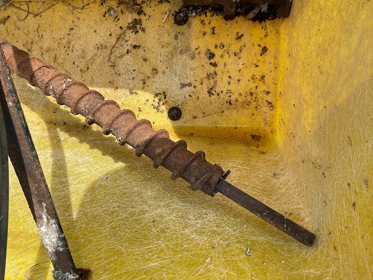 john-deere-7000-image-11