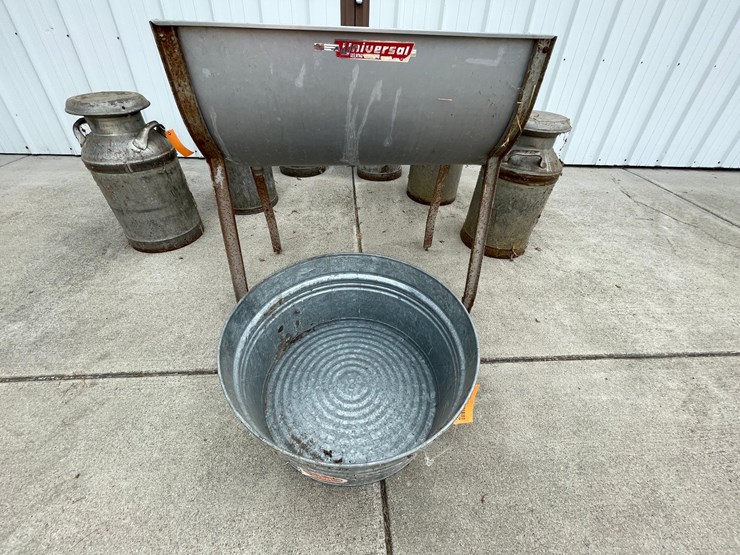 #2314-•-wheeling-steel-galvanized-tub-and-universal-sink-image-1