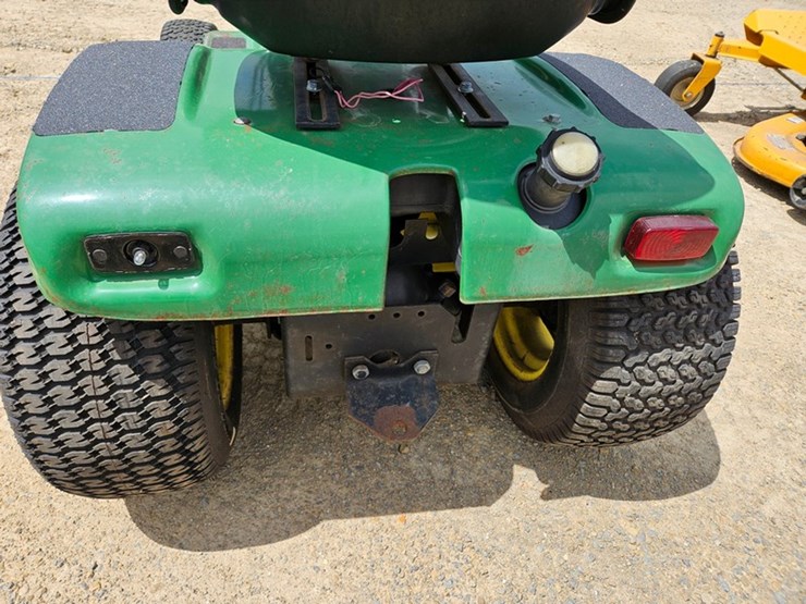 john-deere-317-image-11